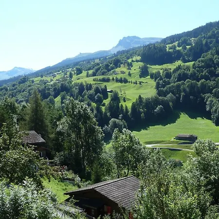 Stutz Links Ferienhaus *