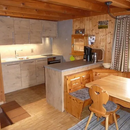 Stutz Links Ferienhaus